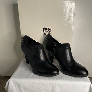 Anne Klein-Dalayne Leather Ankle Shooties-US Size 7M